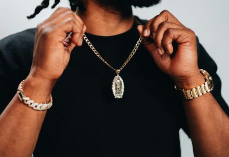 Necklaces &<br/> Body Jewels